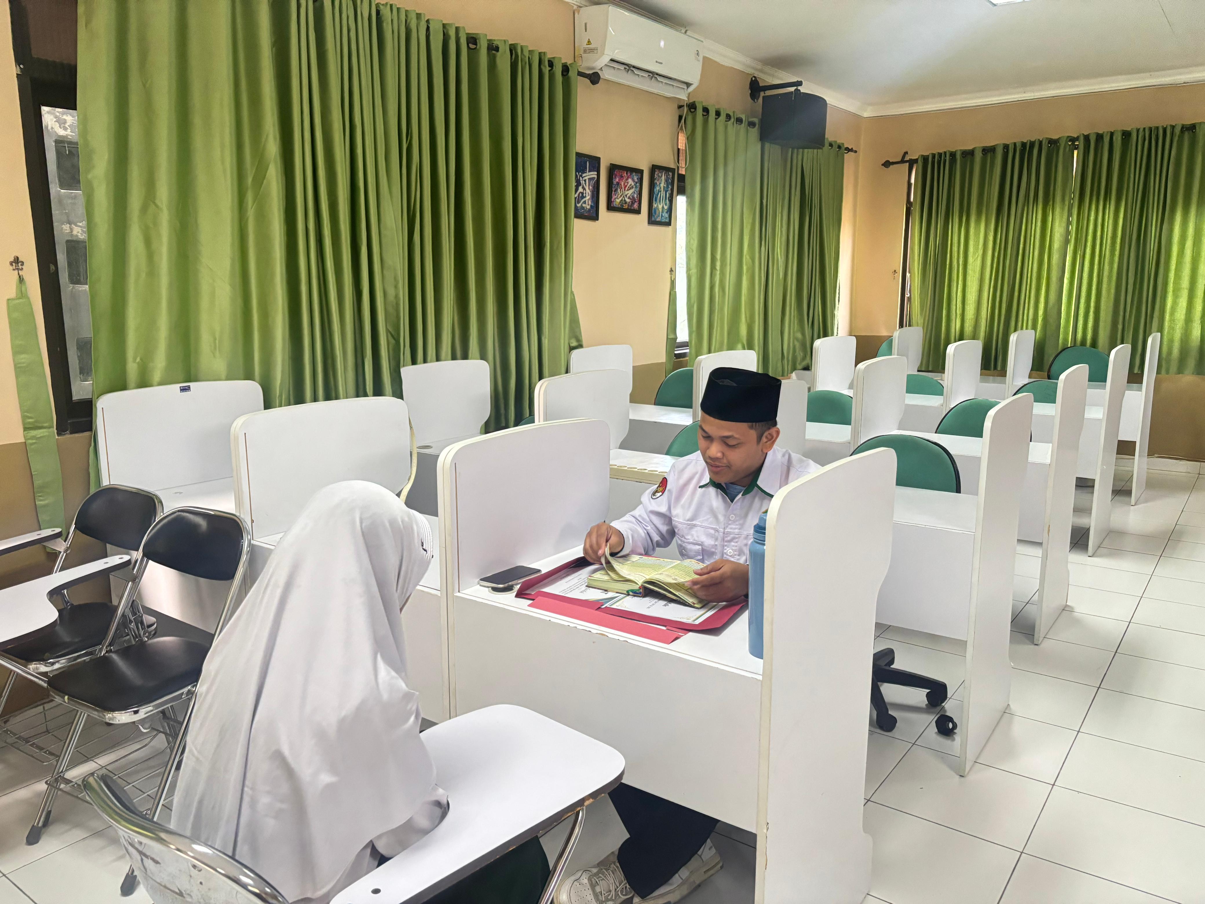 MTs Negeri 2 Jakarta Laksanakan Tes Jalur Tahfidz PMBM Tahun Ajaran 2026/2027